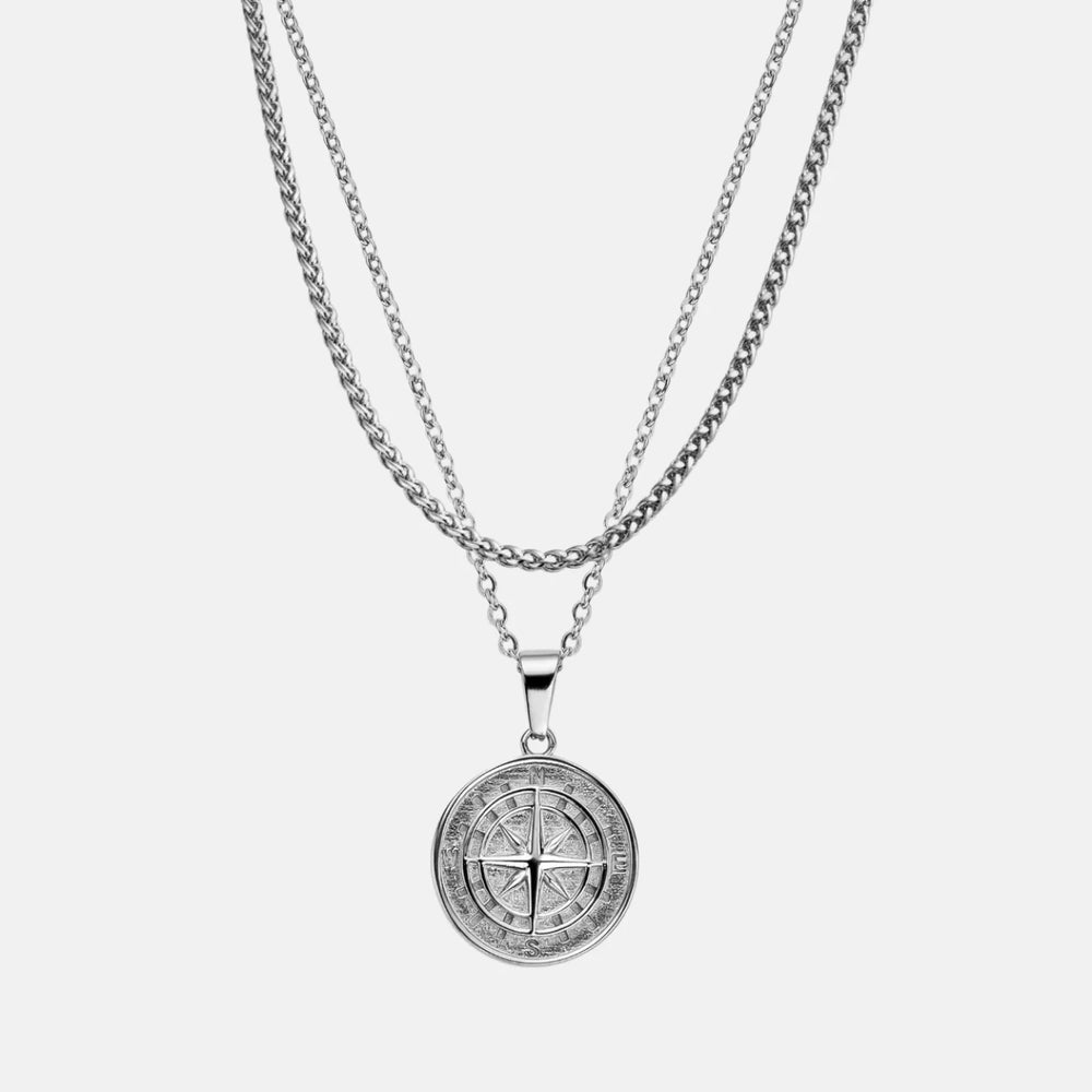 Conjunto masculino Azimute Prata com corrente com pingente